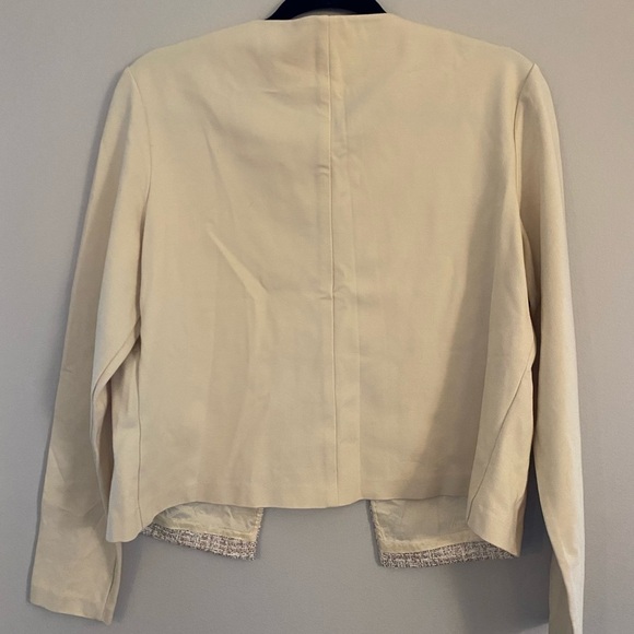 J. McLaughlin Iris Cardigan Soft Cream Tweed Front Metallic Thread Size Medium - Picture 8 of 10